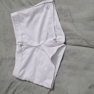 O'Neill white shorts size 9